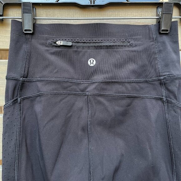Lululemon 17" Mind Over Miles Black Crop Leggings Size 4 EUC - Picture 4 of 6